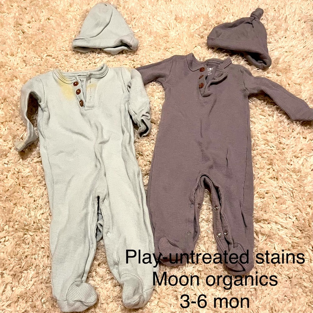 Twin matching outfits,Moon Organics, play condition, 3-6 months